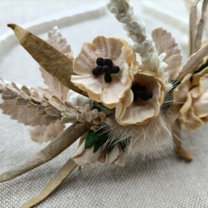 Diadema flores color crema 2